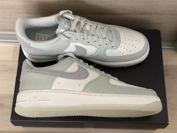 Nike Air Force 1 EU 42.5 teljesen j, eredeti