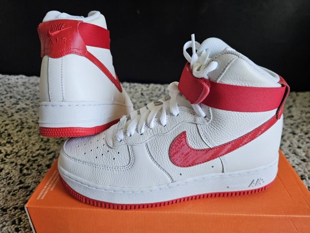 Nike Air Force 1 High ESS Nby fehr 39-as egyedi br cip. Teljesen j