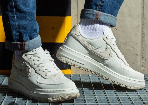 Nike Air Force 1 Luxe "Summit White" (44)