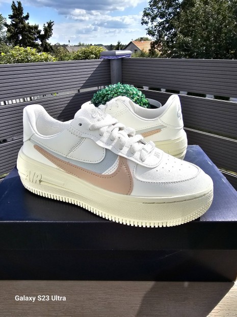 Nike Air Force 1 Platform (37.5;38)