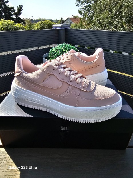 Nike Air Force 1 Platform (Tbb meret)