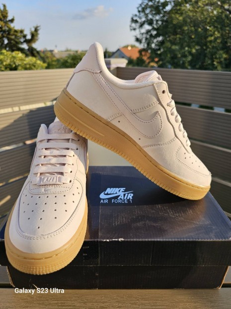 Nike Air Force 1 Prm (37.5;38;41)