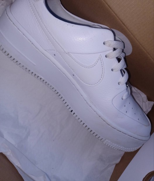 Nike Air Force 1 Sage Low