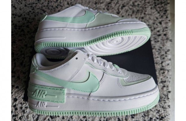 Nike Air Force 1 Shadow 42-es bőr utcai cipő. Teljesen új, eredeti
