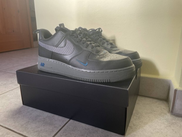 Nike Air Force 1 '07 LV8 Carbon Fiber