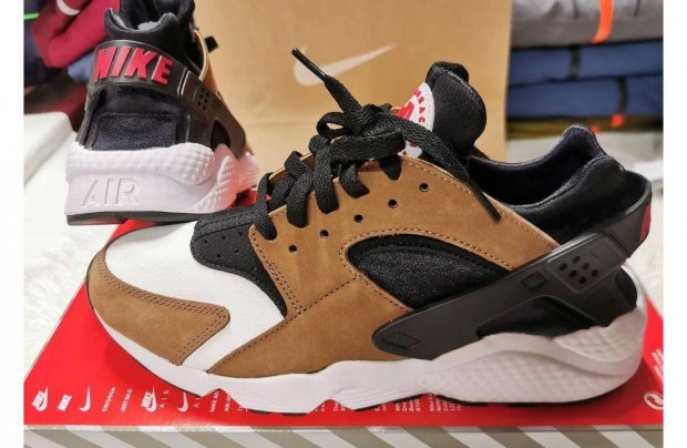 Nike Air Huarache 38 és 38.5-es bőr utcai cipő. Teljesen új, eredeti