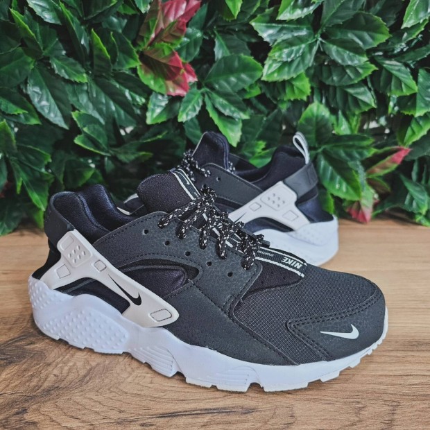 Nike Air Huarache Run (38;38.5)