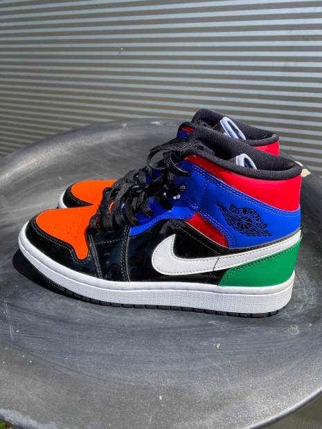 Nike Air Jordan 1mid