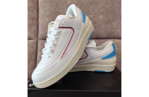 Nike Air Jordan 2 Retro LOW unisex cipő 42