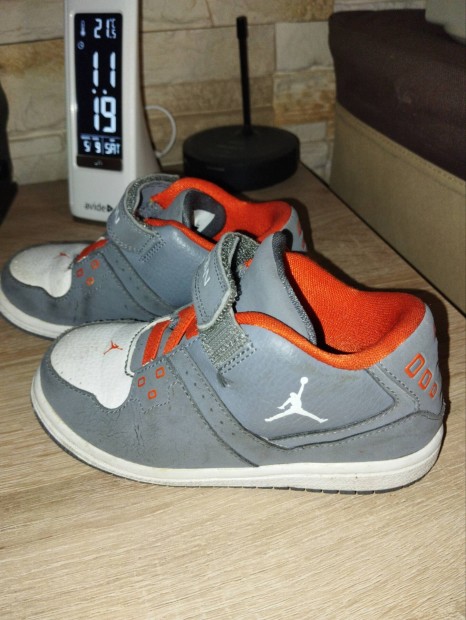 Nike Air Jordan gyerkc cip hu