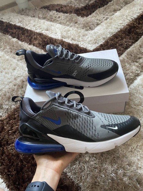 Nike Air Max 270