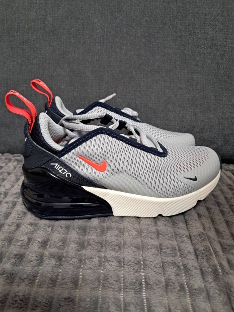 Nike Air Max 270 gyerek cip