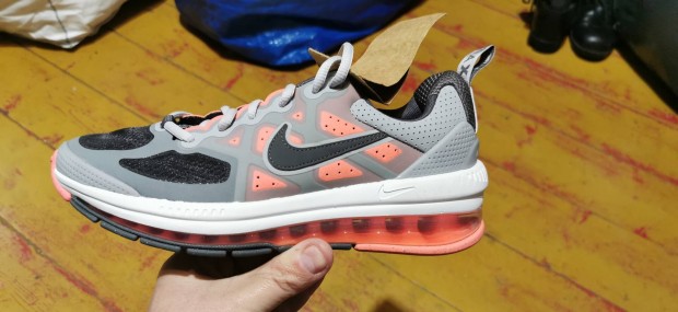 Nike Air Max 38.5. 