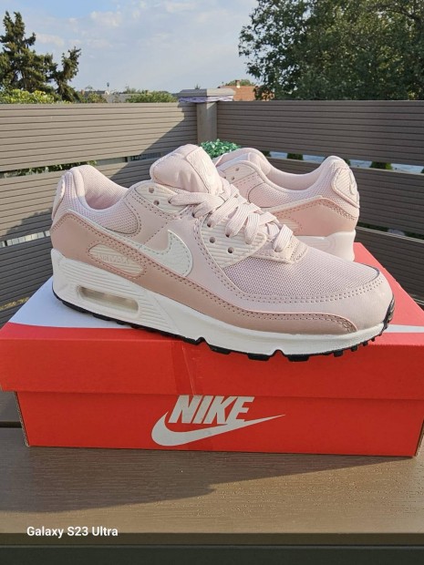 Nike Air Max 90 (36.5;38;38.5;40.5;42)