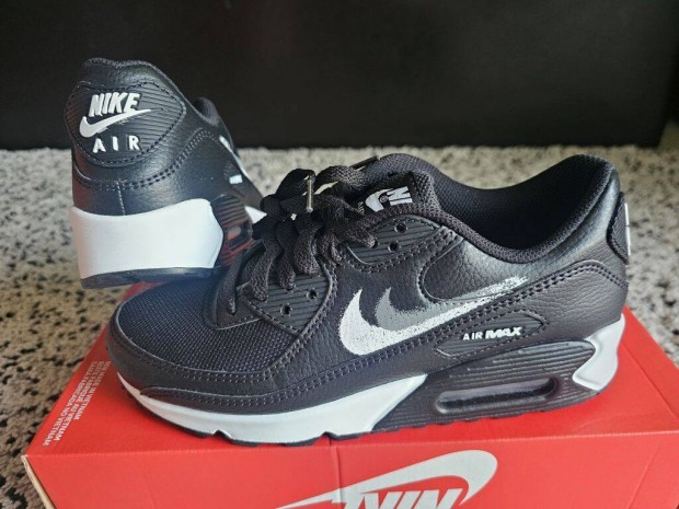 Nike Air Max 90 fekete Swoosh 38.5-es utcai cipő. Teljesen új, eredeti