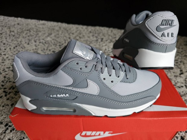 Nike Air Max 90 frfi 39-es szrke knyelmes utcai cip