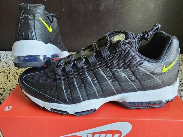 Nike Air Max 95 Ultra férfi 40-es fekete utcai cipő. Teljesen új