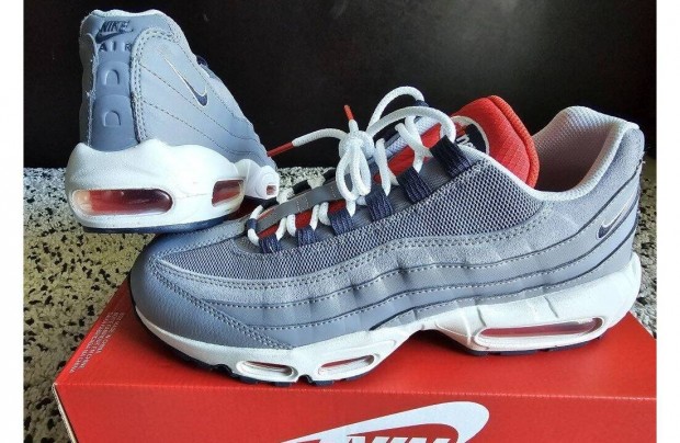 Nike Air Max 95 frfi 46-os utcai cip. Teljesen j, eredeti