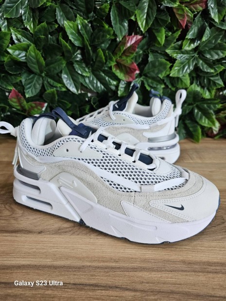 Nike Air Max Furyosa (42.5)