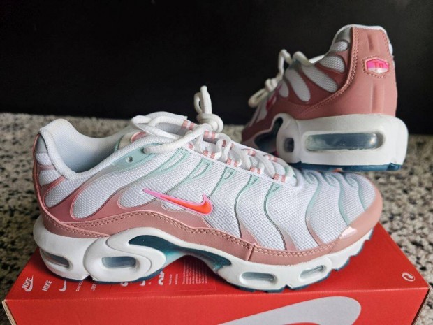 Nike Air Max Plus 38-as utcai cip. Teljesen j, eredeti cip