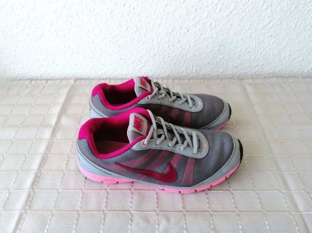 Nike Air Total Core Tr ni sportcip 36,5-es