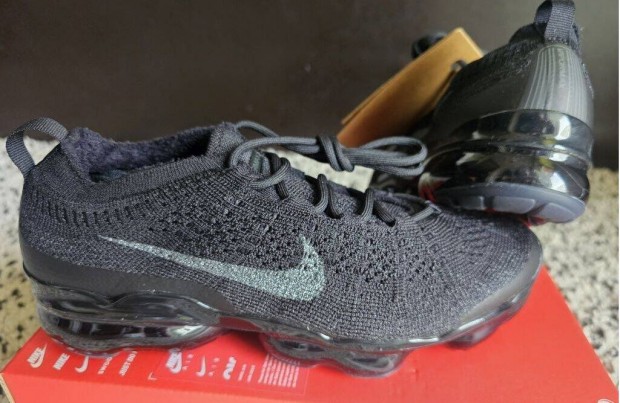 Nike Air Vapormax 2023 fekete 39-es utcai cipő. Teljesen új, eredeti