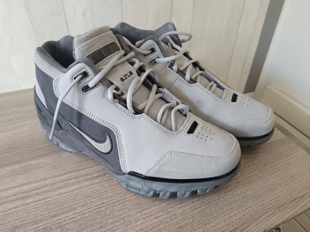 Nike Air Zoom Generation Lebron