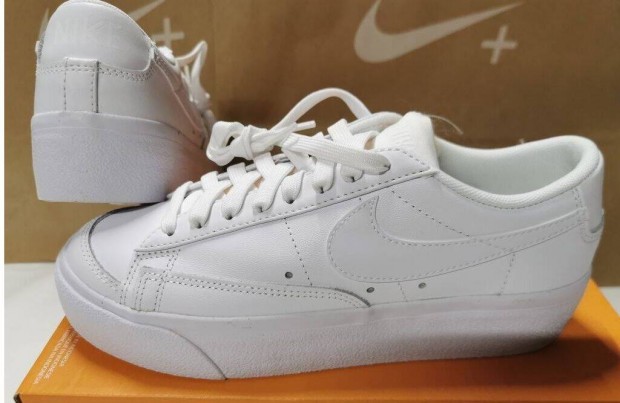 Nike Blazer Low Platform 40.5 s 41-es fehr br cip. Teljesen j, er