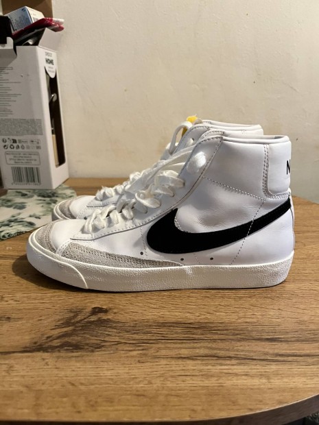 Nike Blazer Mid