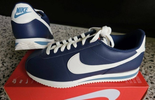Nike Cortez bőr 42-es sötétkék férfi utcai cipő. Teljesen új, eredeti
