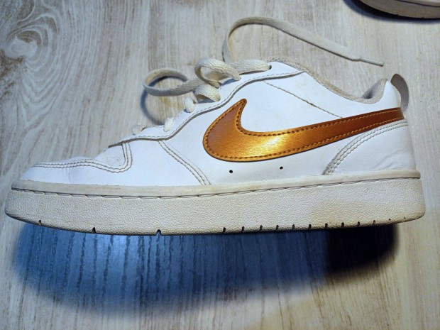 Nike Court Borough Low 39-es br sneaker