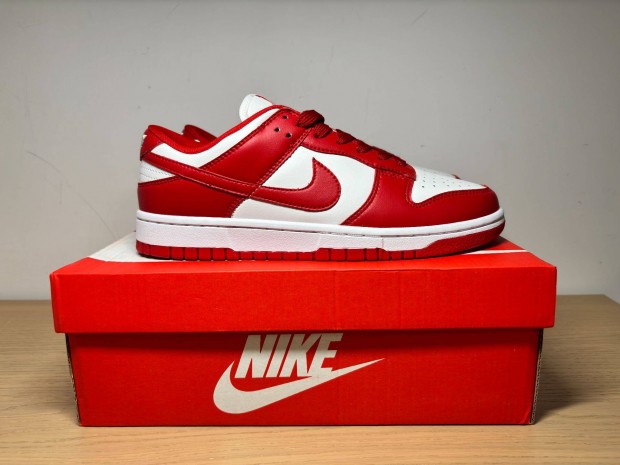 Nike Dnk University Red Mret: 42