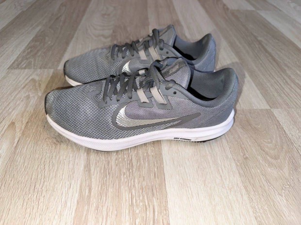 Nike Downshifter futócipő 38.5 -es