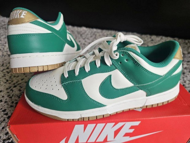 Nike Dunk Low 42-es bőr utcai cipő. Teljesen új, eredeti cipő