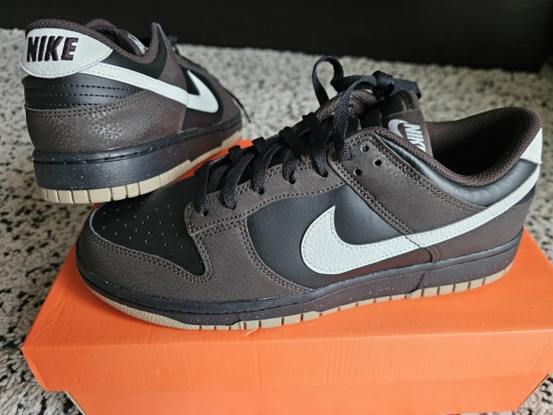 Nike Dunk Low 43-as utcai cip.