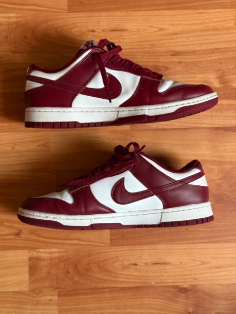 Nike Dunk Low Retro Team Red