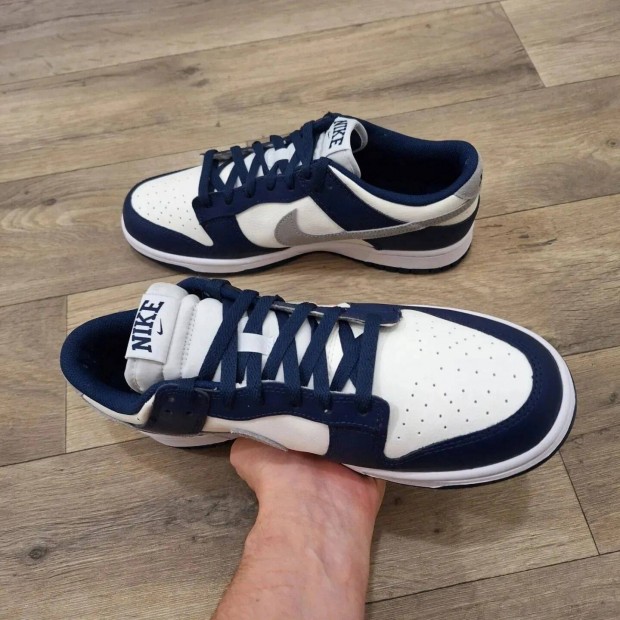 Nike Dunk Low "Midnight Navy" 42.5-es mret