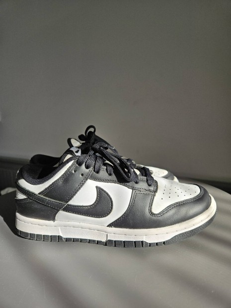 Nike Dunk Low black-white