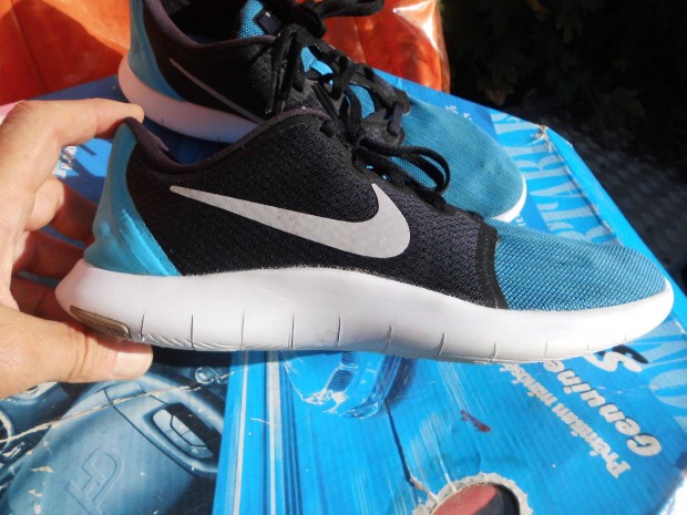 Nike Flex kk-fekete 42-es sportcip elad,