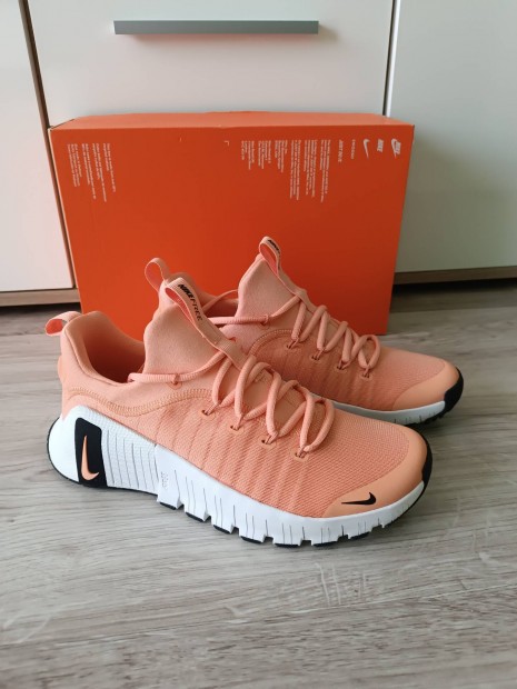 Nike Free Metcon 6 sportcip 41-es barack