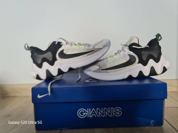 Nike Giannis immortality 2