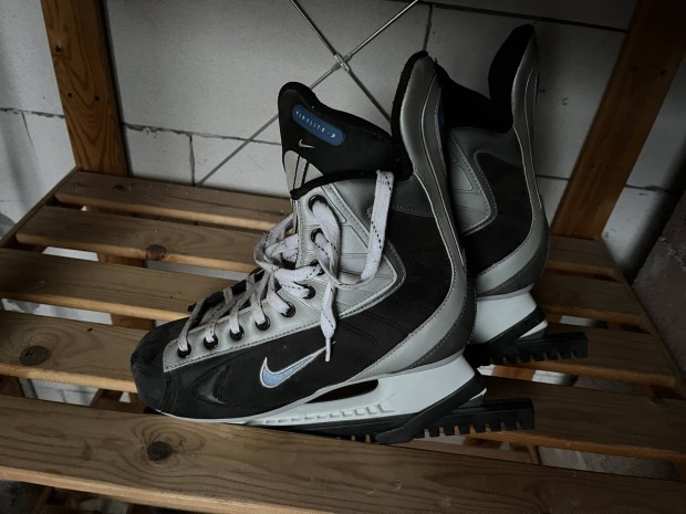 Nike Hockey korcsolya 42