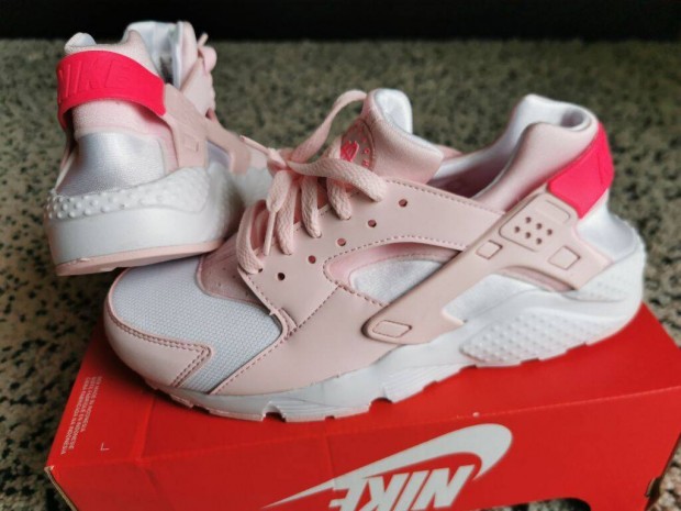 Nike Huarache Run 38-as pink utcai cip. Teljesen j, eredeti ci