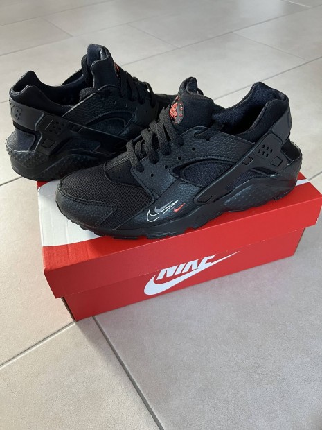 Nike Huarache Run fekete 40-es cip teljesen j, eredeti