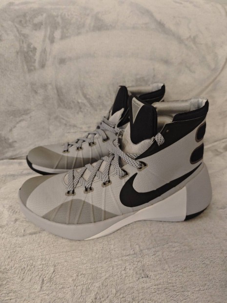 Nike Hyperdunk 2015  44.5 elad 