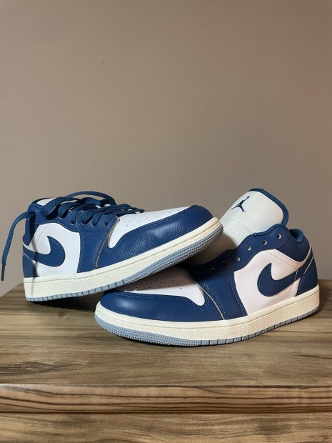 Nike Jordan 1 Low blue 