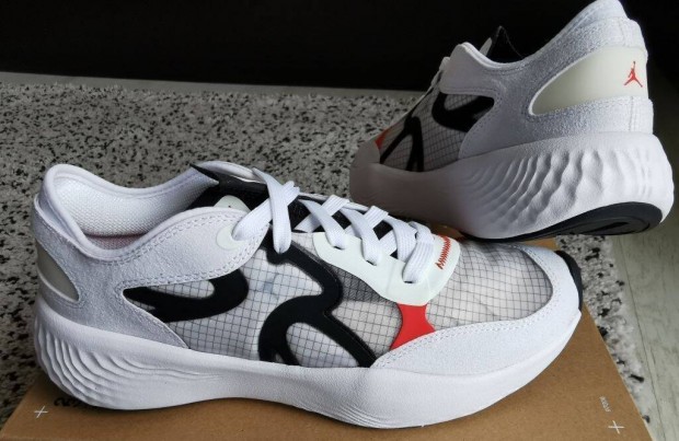 Nike Jordan Delta 3 fehr 40.5-es utcai cip. Teljesen j, eredeti cip