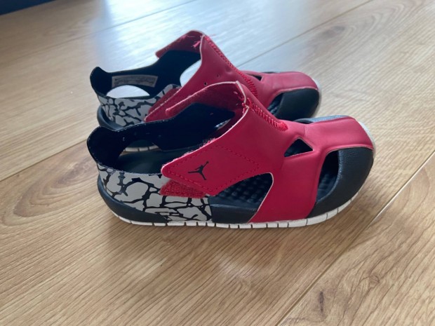Nike Jordan Flare unisex piros 25-s gyerek szandl