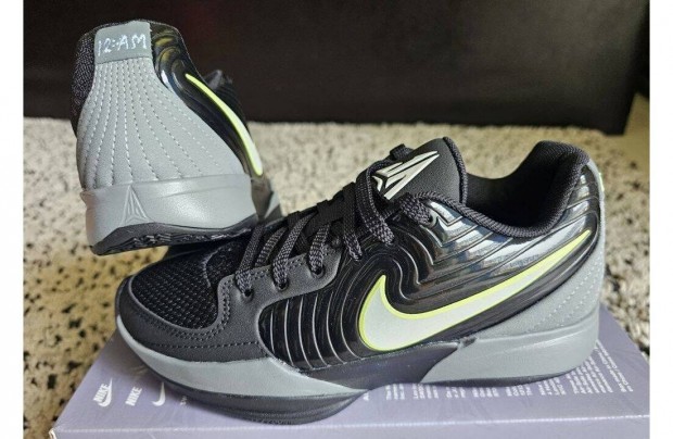 Nike Jordan JA 2 fekete 36.5-es kosaras cip�. Teljesen �j, eredeti cip