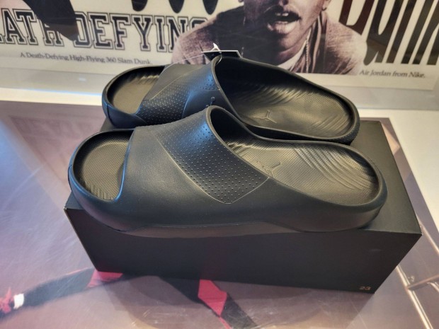 Nike Jordan Post Slides Black papucs 45 mret, j eredeti